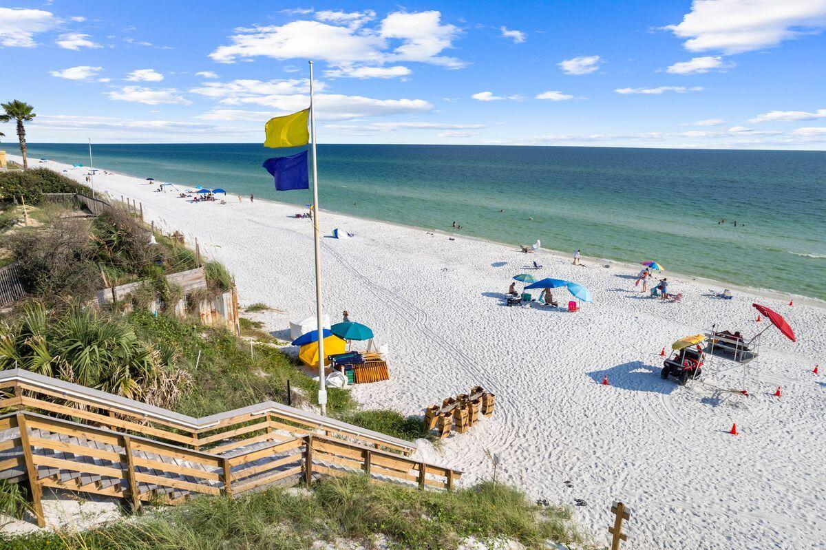 BLUE MOUNTAIN BEACH - Land