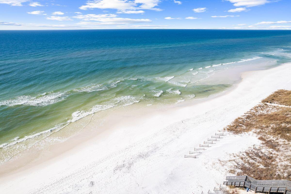 BLUE MOUNTAIN BEACH - Land