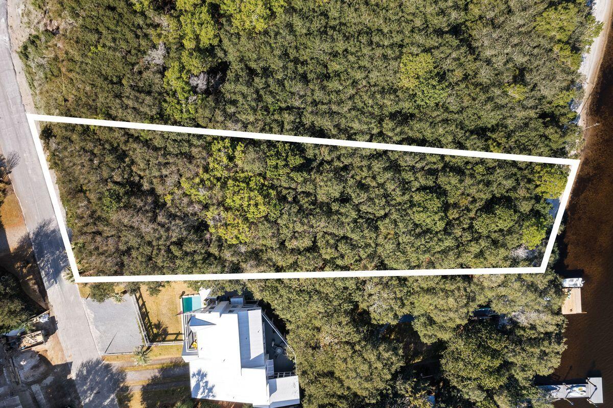 BLUE MOUNTAIN BEACH - Land