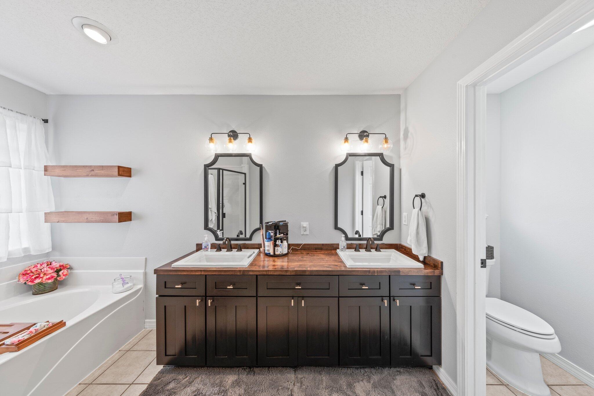 ADRIAN WOODS - Residential