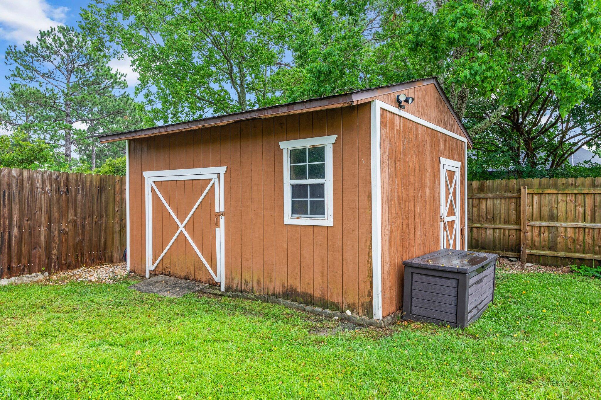 ADRIAN WOODS - Residential