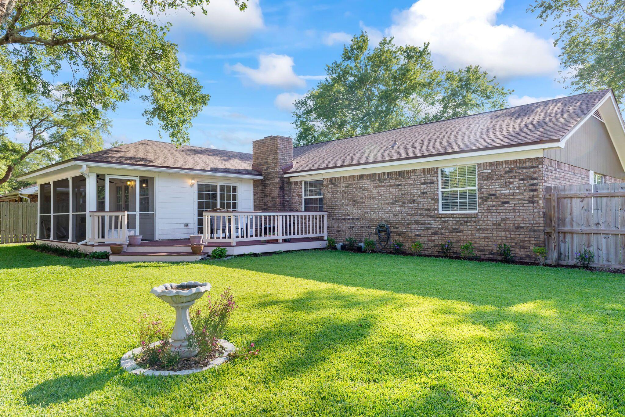 REGENCY PARK - Residential