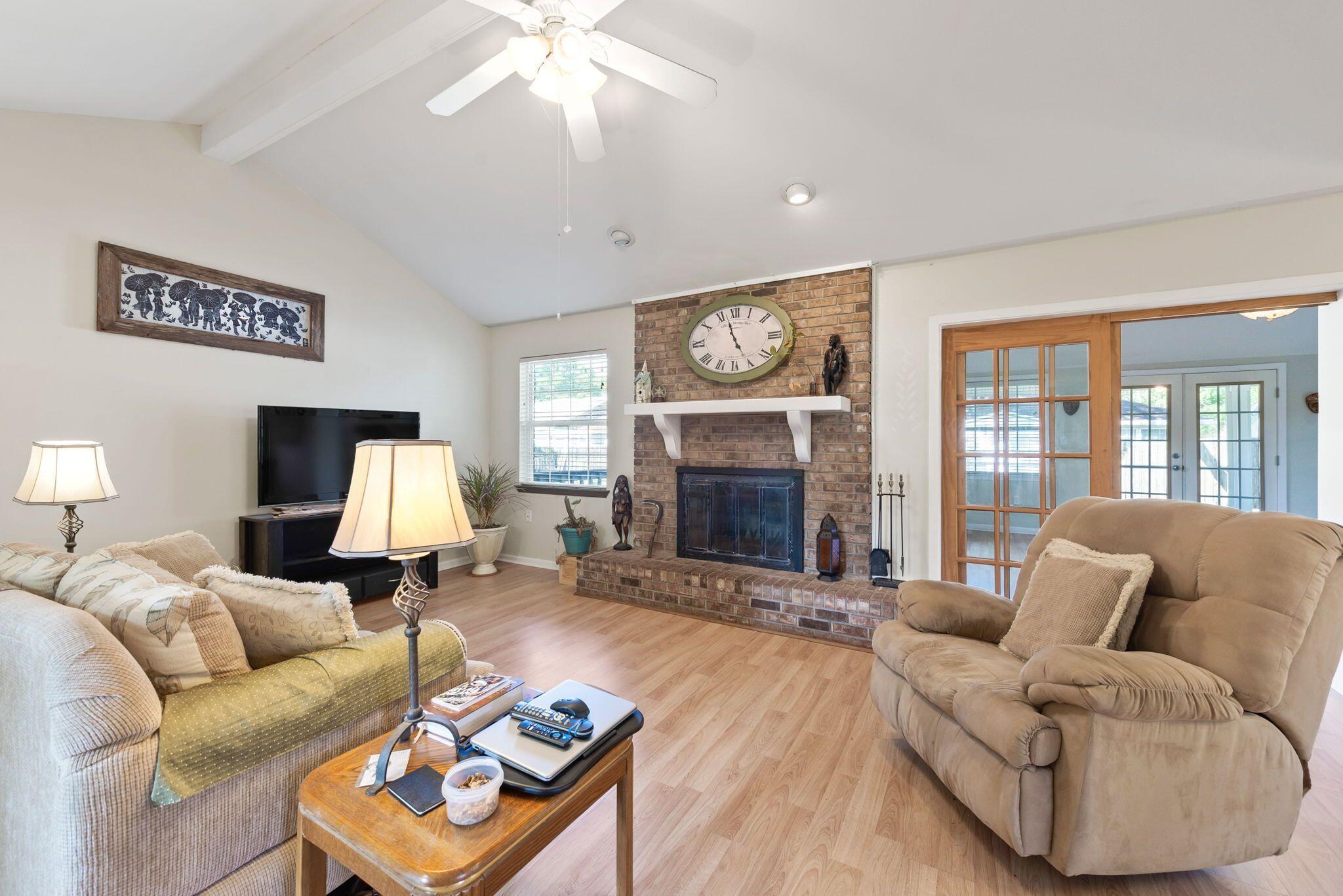 REGENCY PARK - Residential