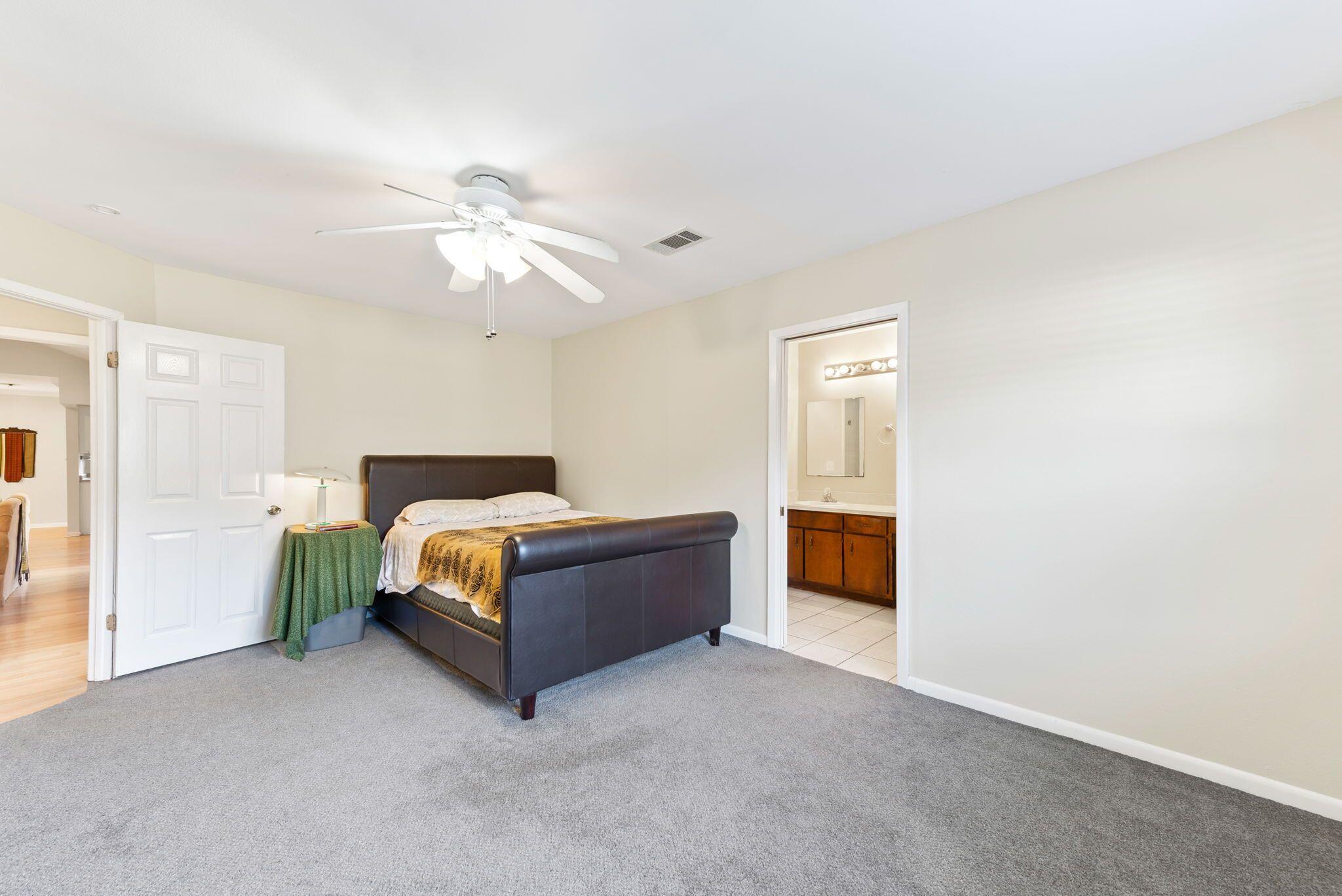 REGENCY PARK - Residential