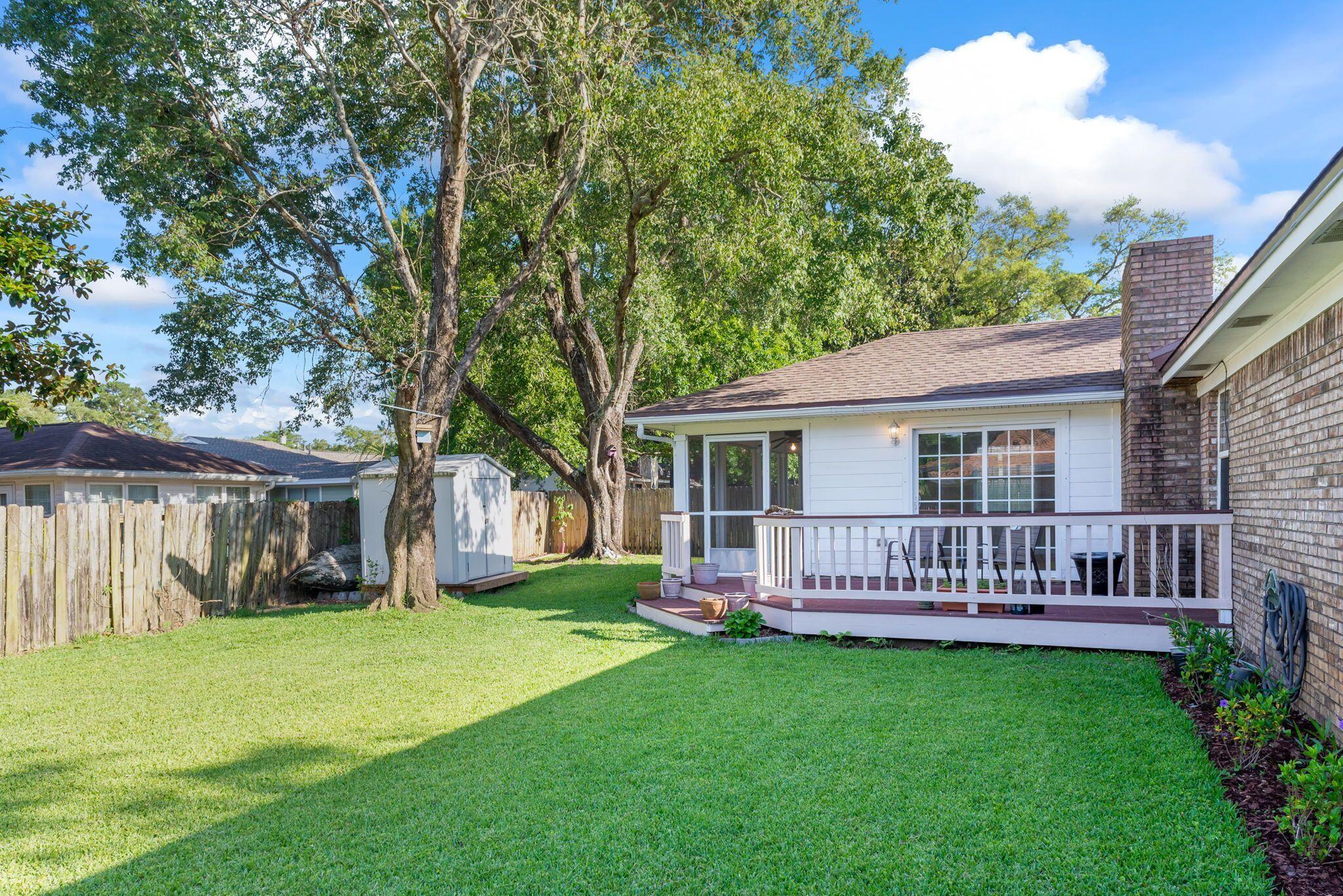 REGENCY PARK - Residential