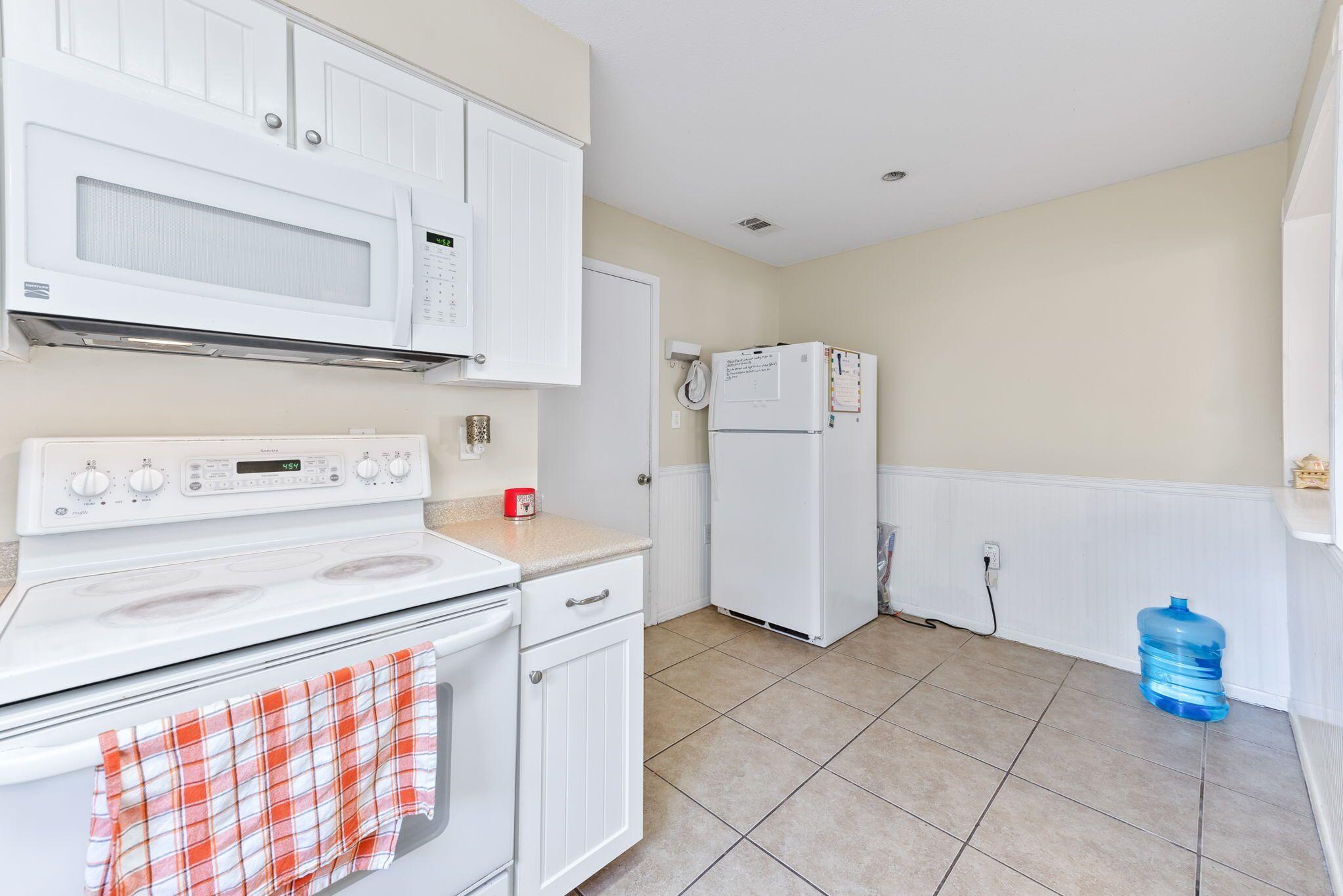 REGENCY PARK - Residential