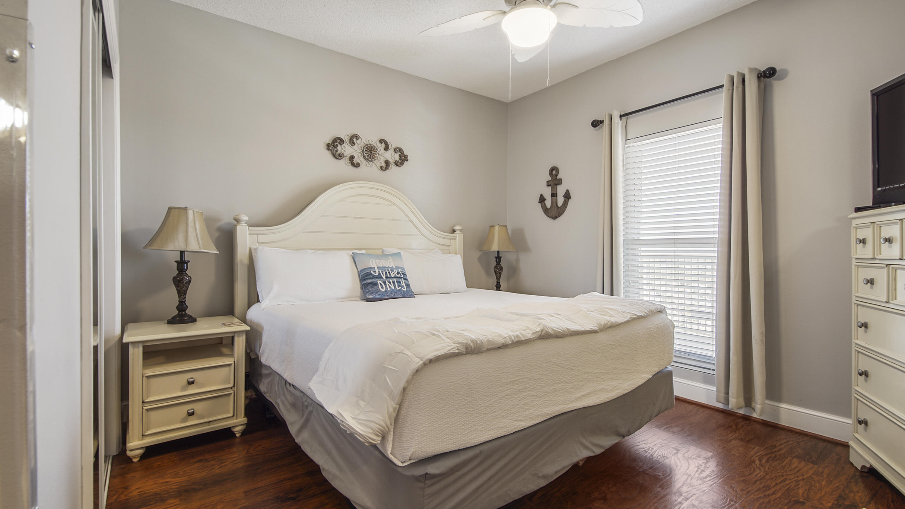 MAJESTIC BEACH TOWERS I - Residential