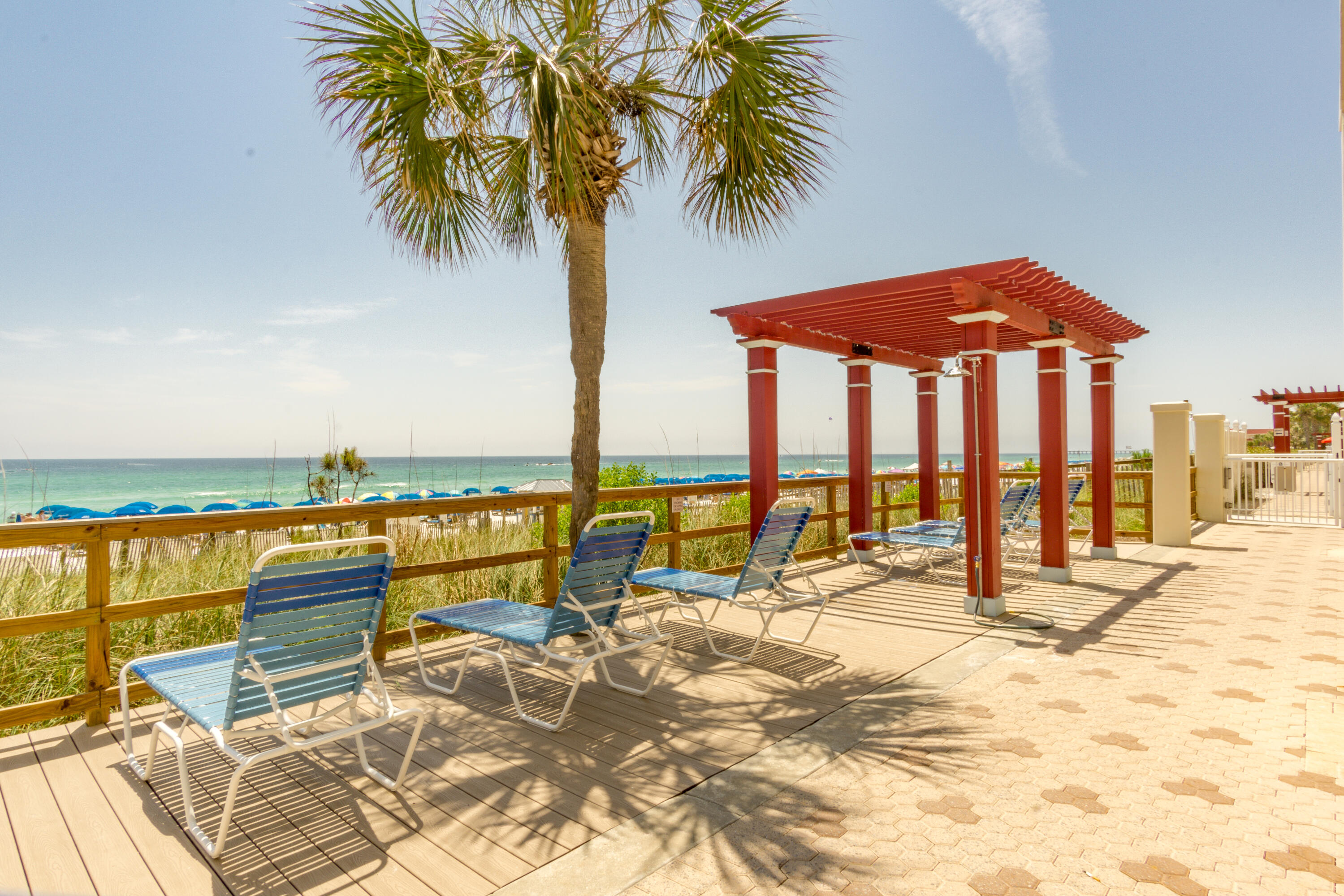 MAJESTIC BEACH TOWERS I - Residential