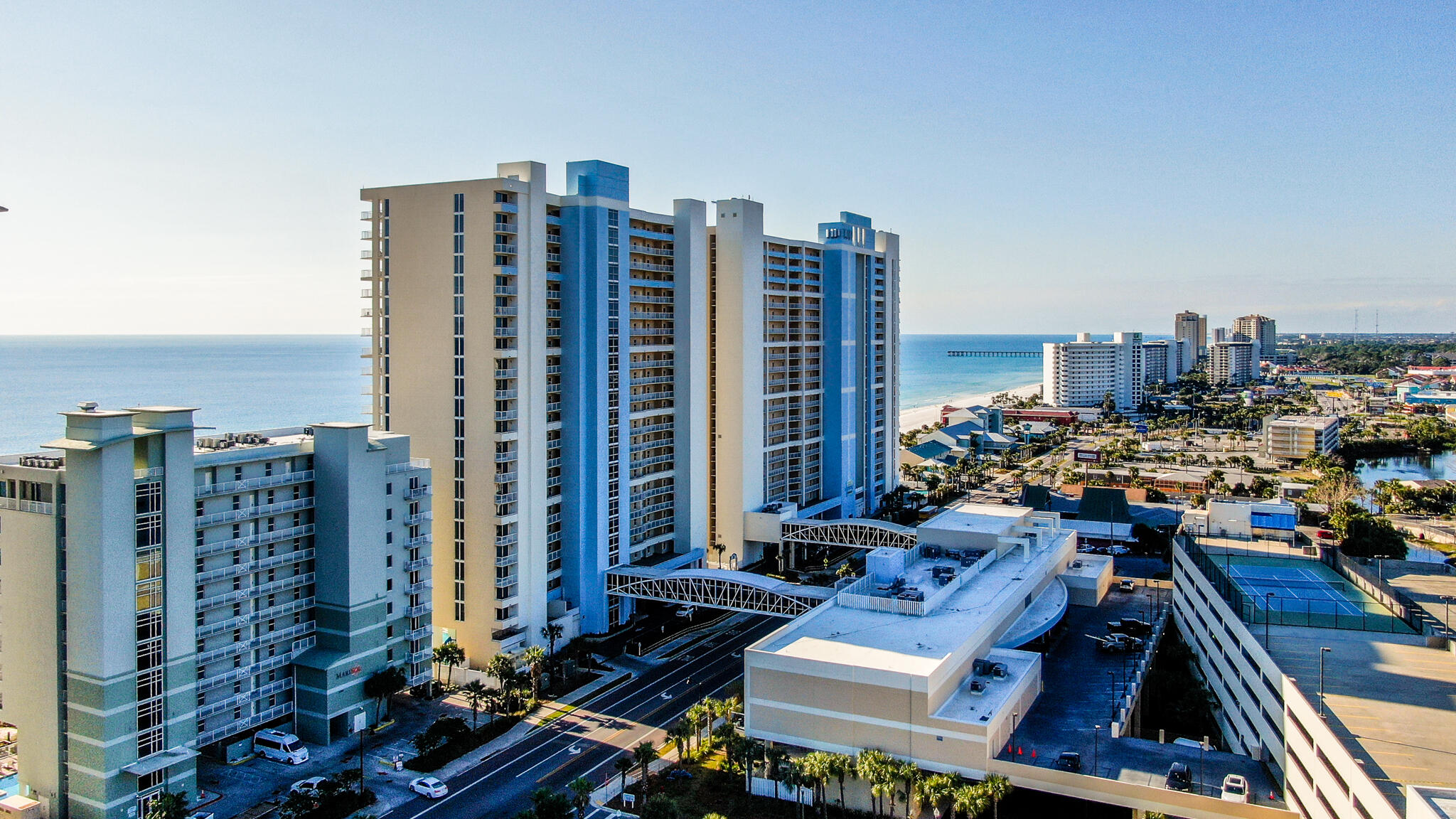 MAJESTIC BEACH TOWERS I - Residential