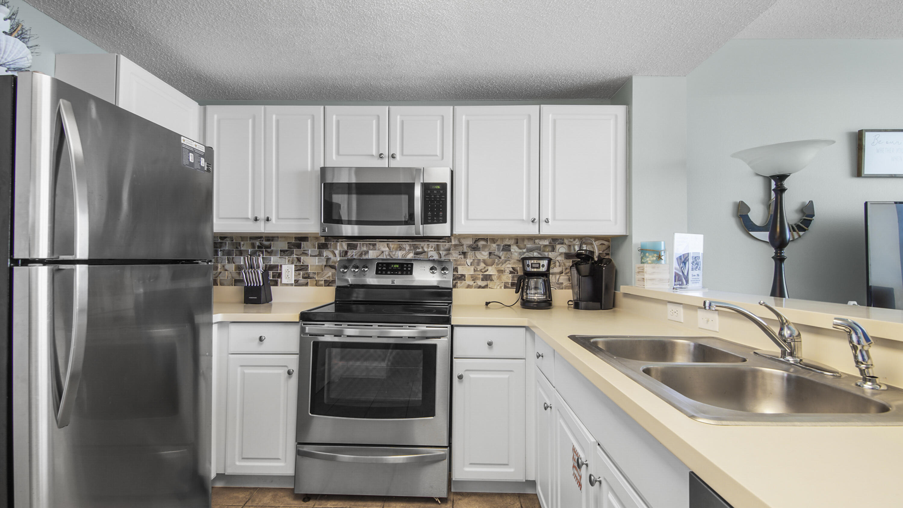 MAJESTIC BEACH TOWERS I - Residential