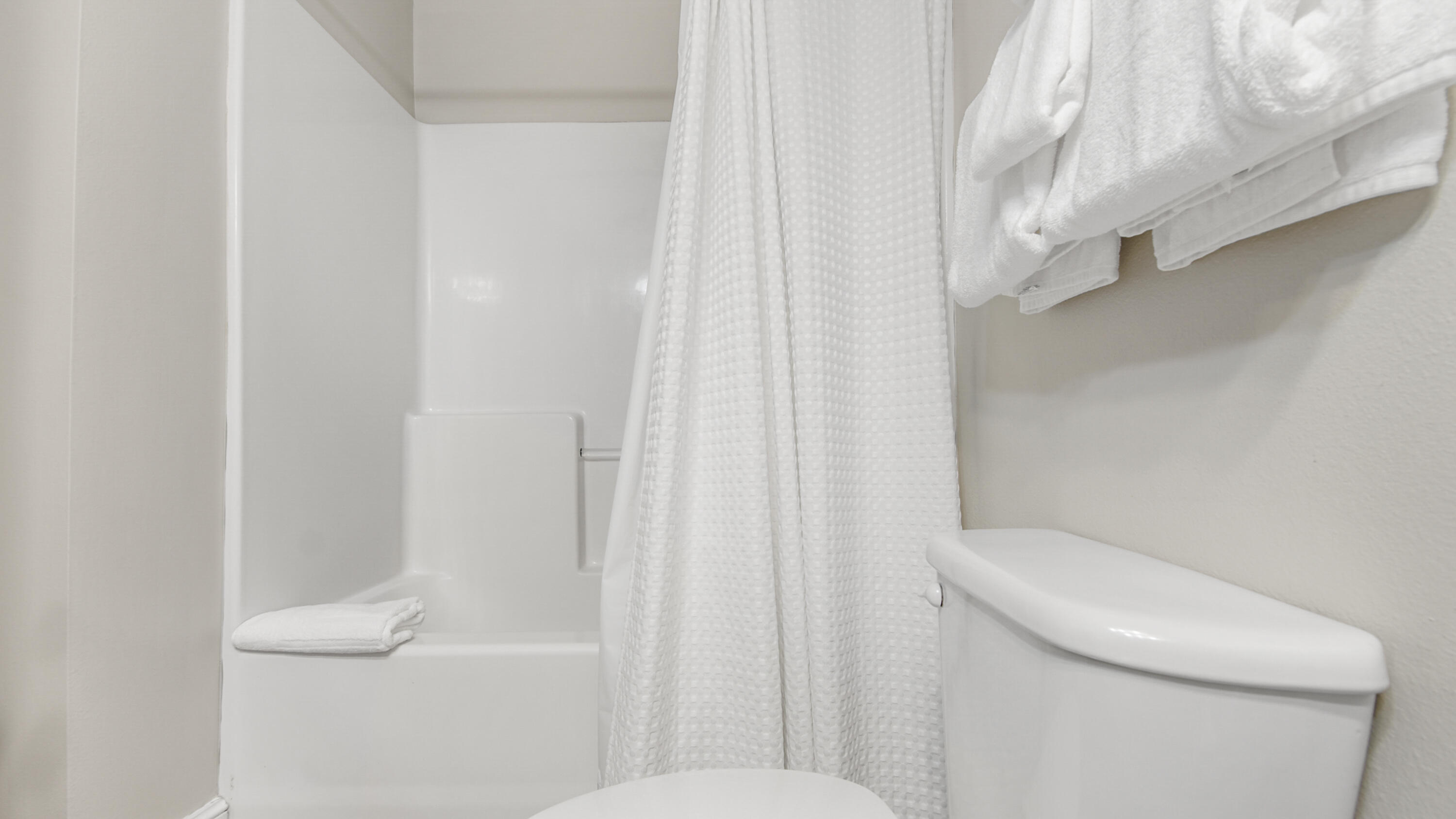 MAJESTIC BEACH TOWERS I - Residential