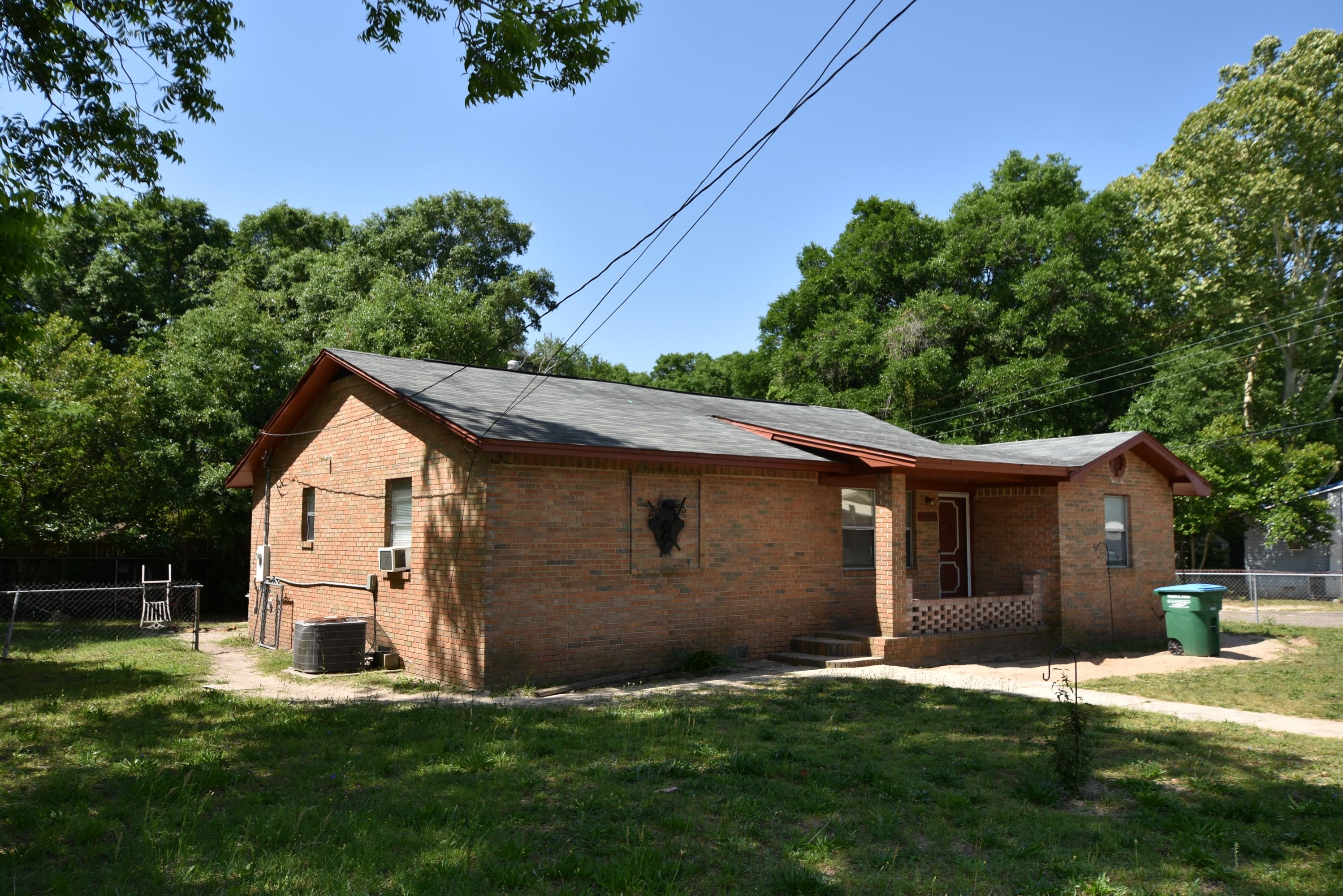 SULLIVANS ADDN TO CRESTVIEW - Residential