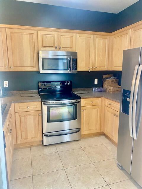 HERON'S WATCH CONDO PH 2 - Residential