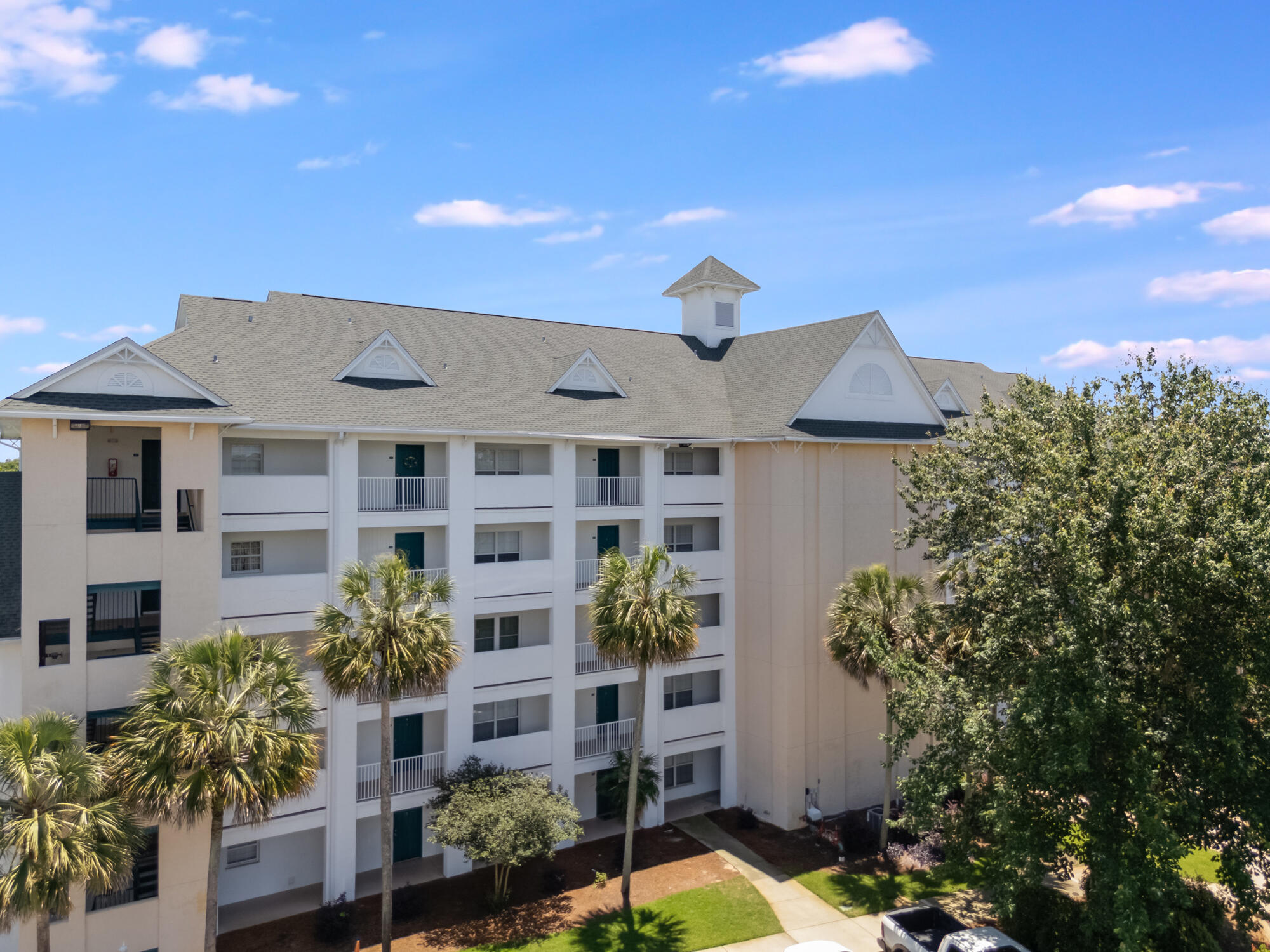 THE FLORIDA CLUB - Residential