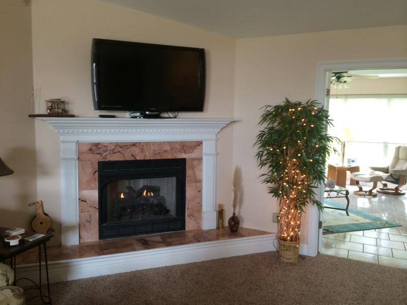 BISCAYNE POINTE - Residential