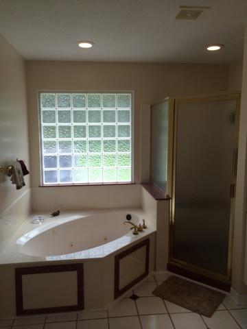 BISCAYNE POINTE - Residential