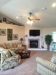 BISCAYNE POINTE - Residential