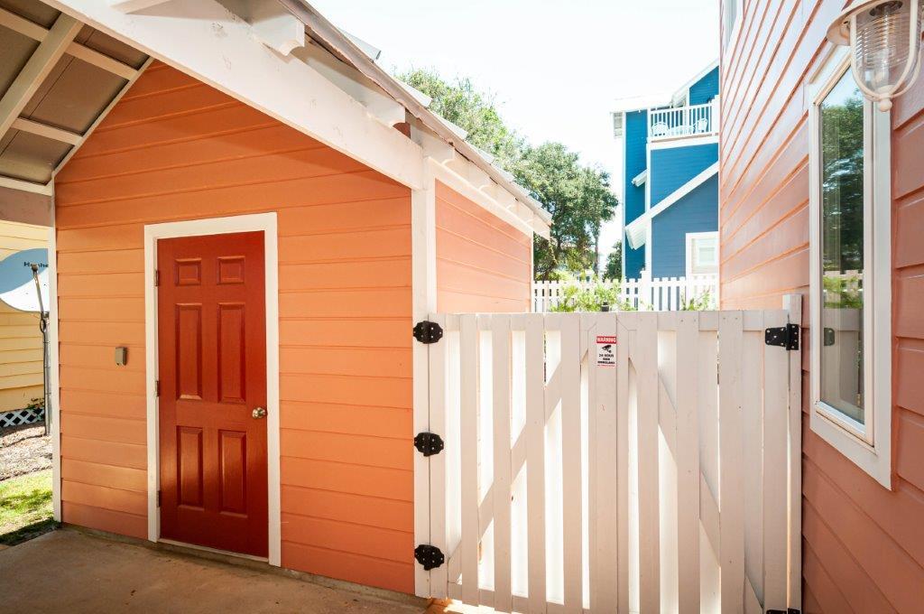 SUNRISE BEACH - Residential