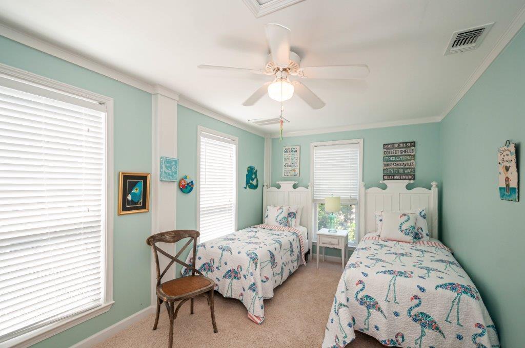 SUNRISE BEACH - Residential