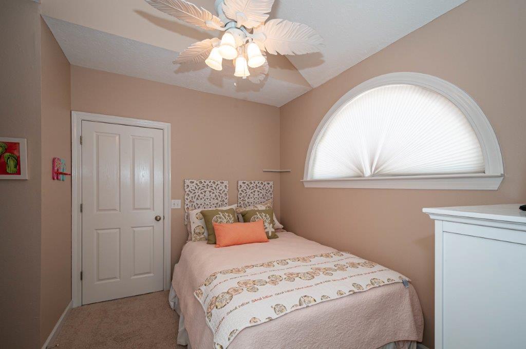 SUNRISE BEACH - Residential