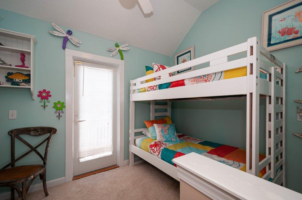 SUNRISE BEACH - Residential