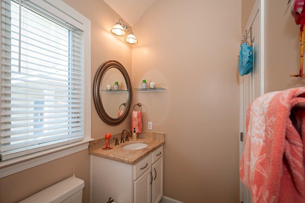 SUNRISE BEACH - Residential