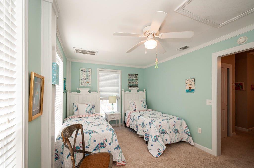 SUNRISE BEACH - Residential