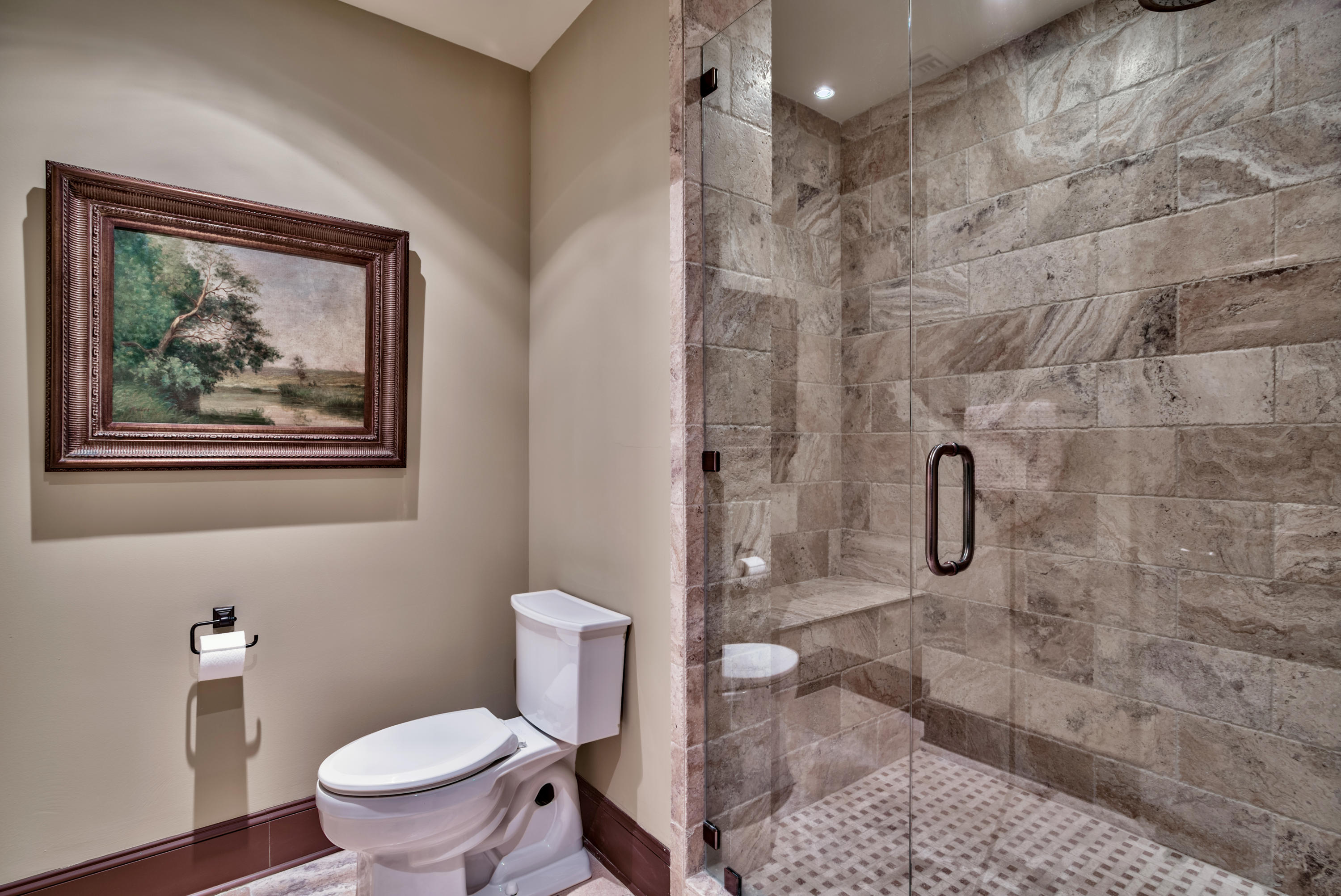 REGENCY TOWERS - Residential