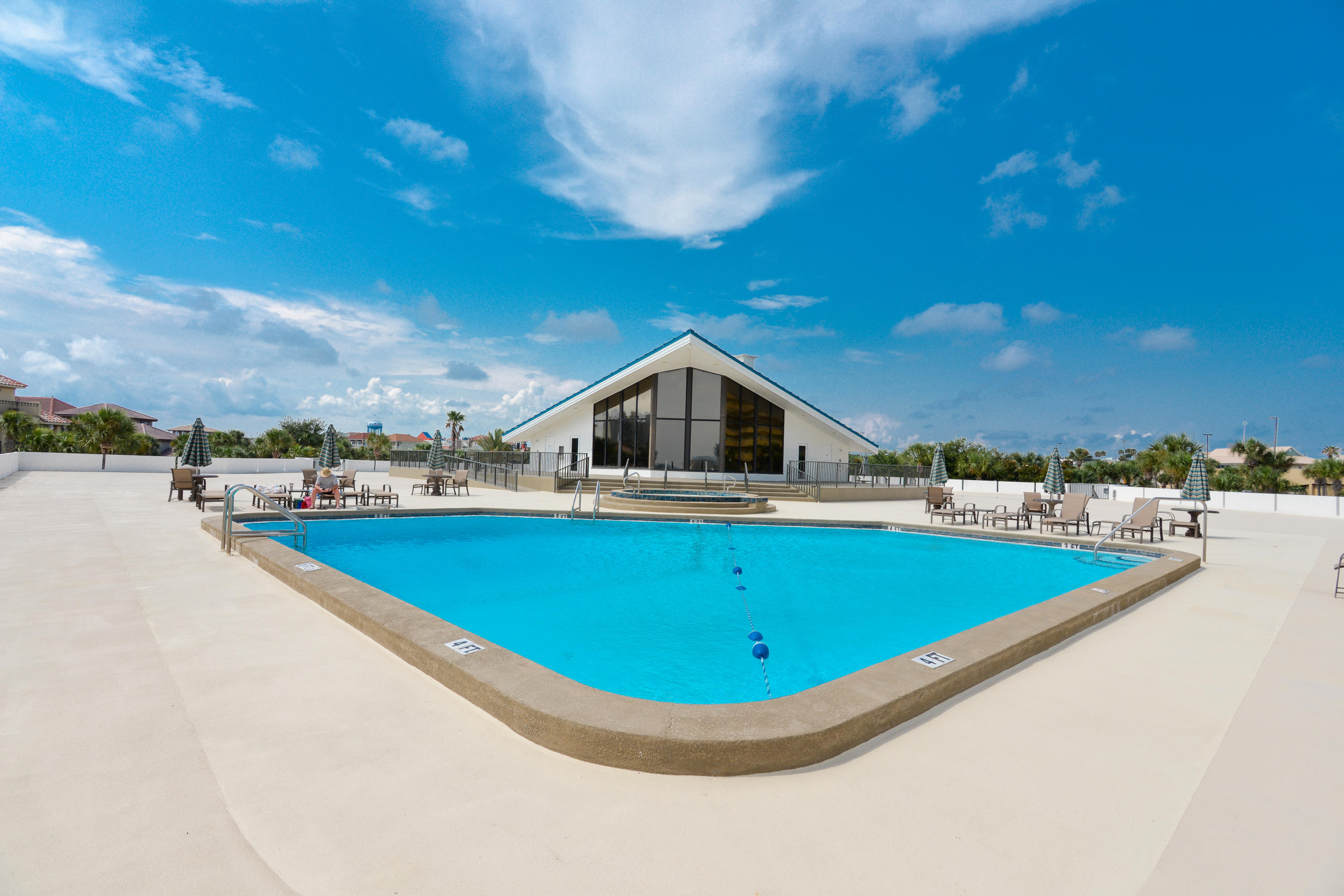 REGENCY TOWERS - Residential