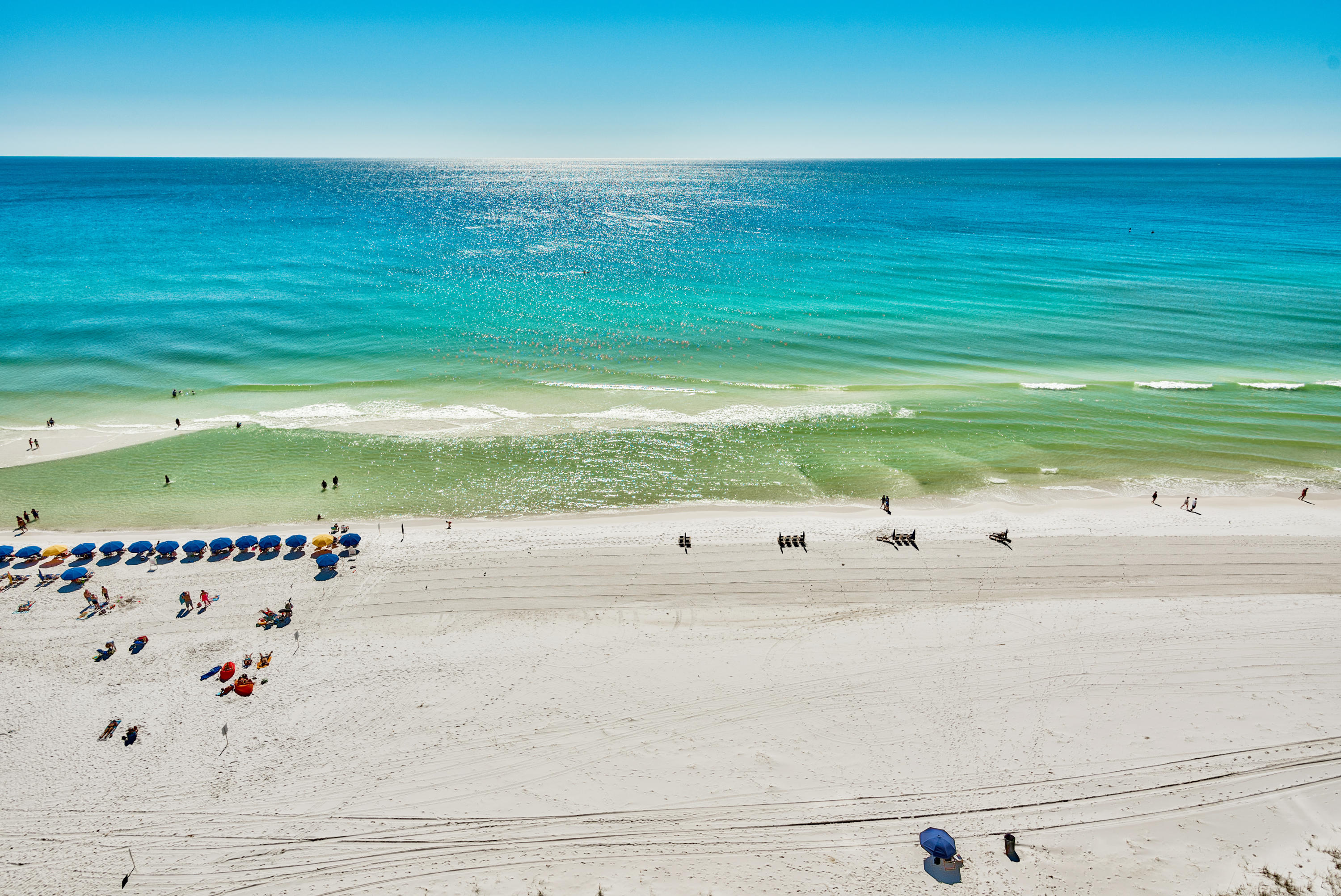 REGENCY TOWERS - Residential