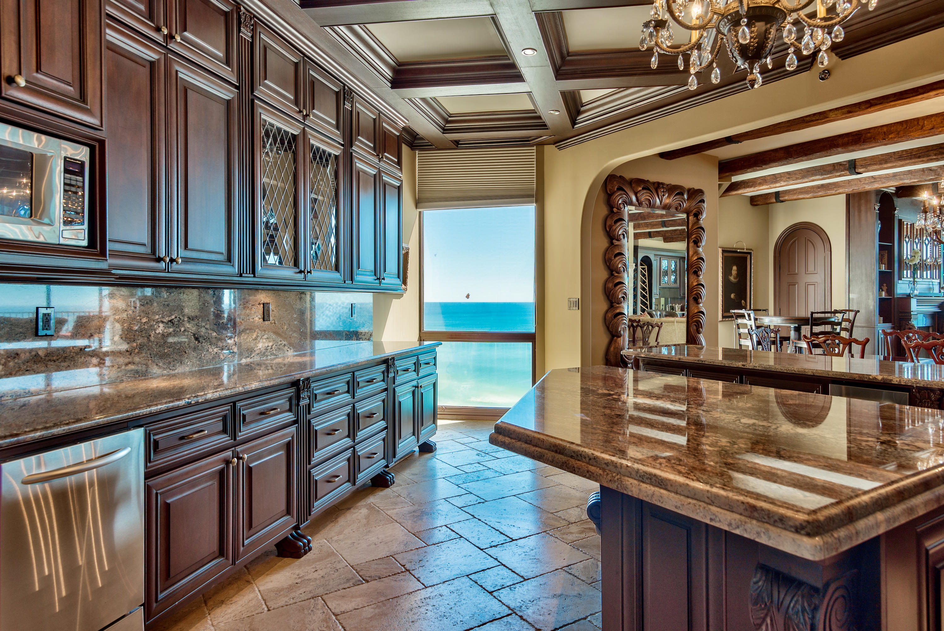 REGENCY TOWERS - Residential