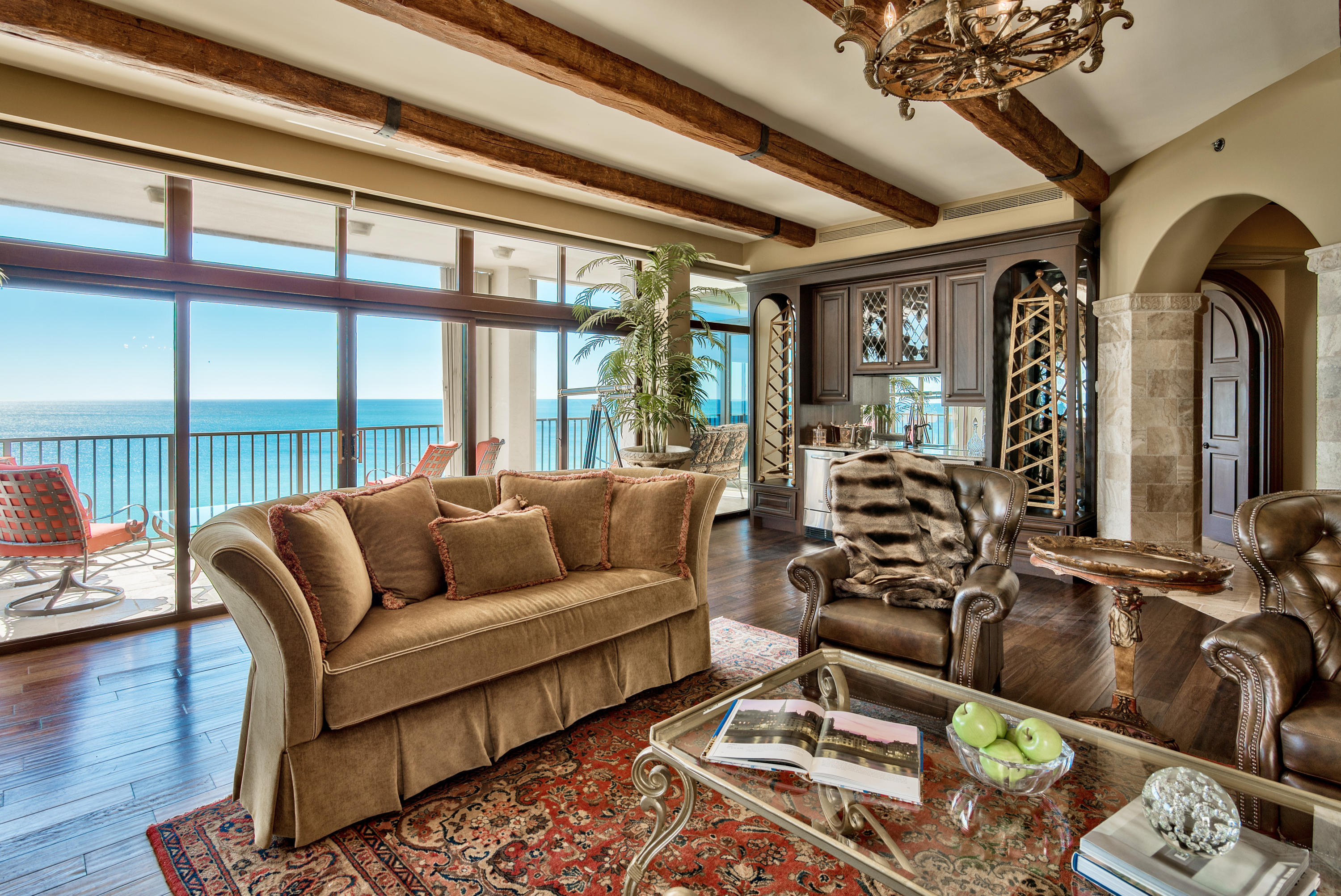 REGENCY TOWERS - Residential