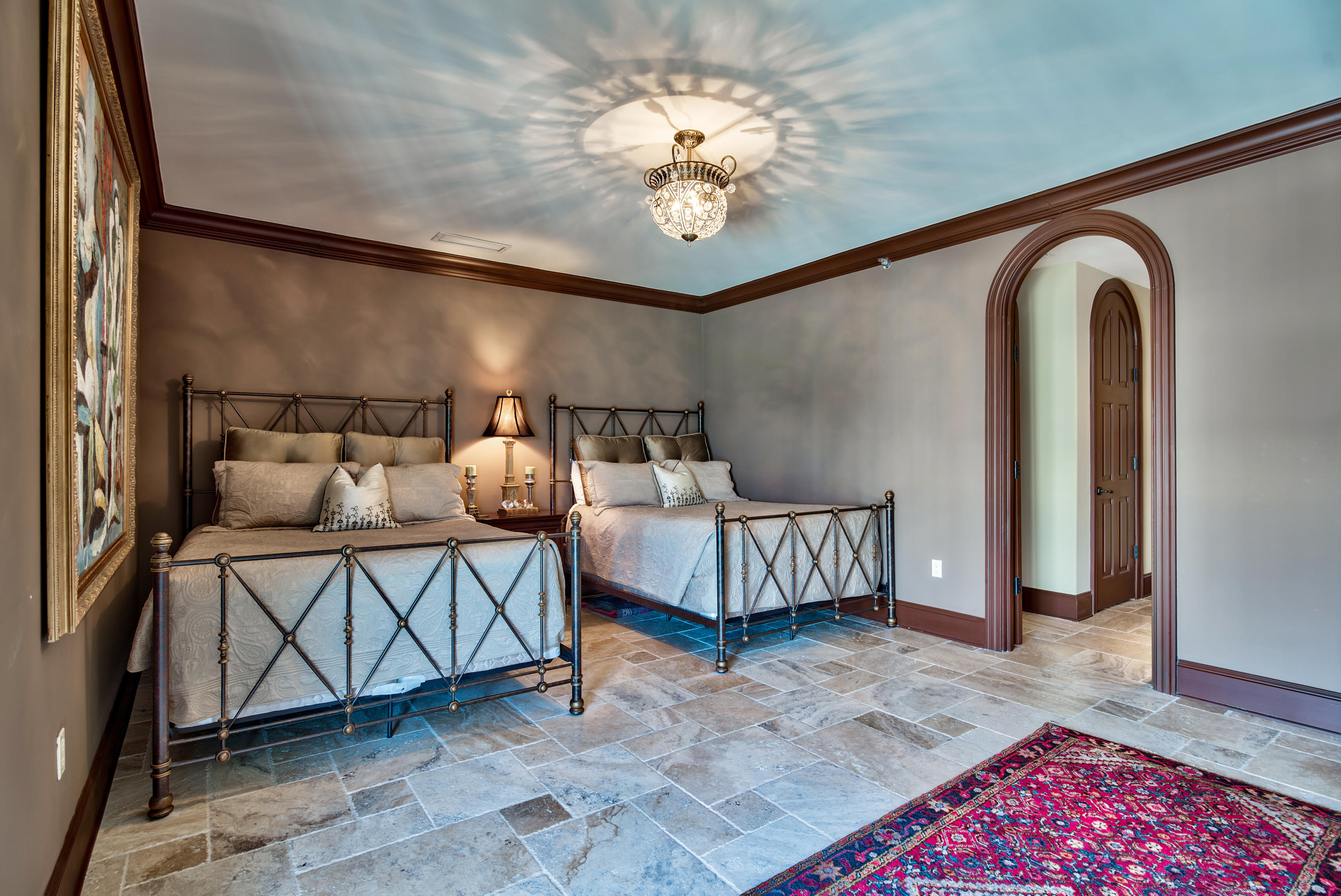 REGENCY TOWERS - Residential