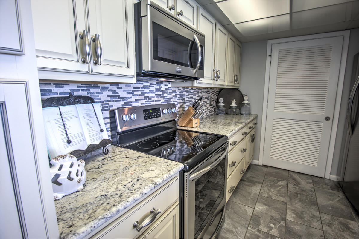 LONG BEACH - Residential