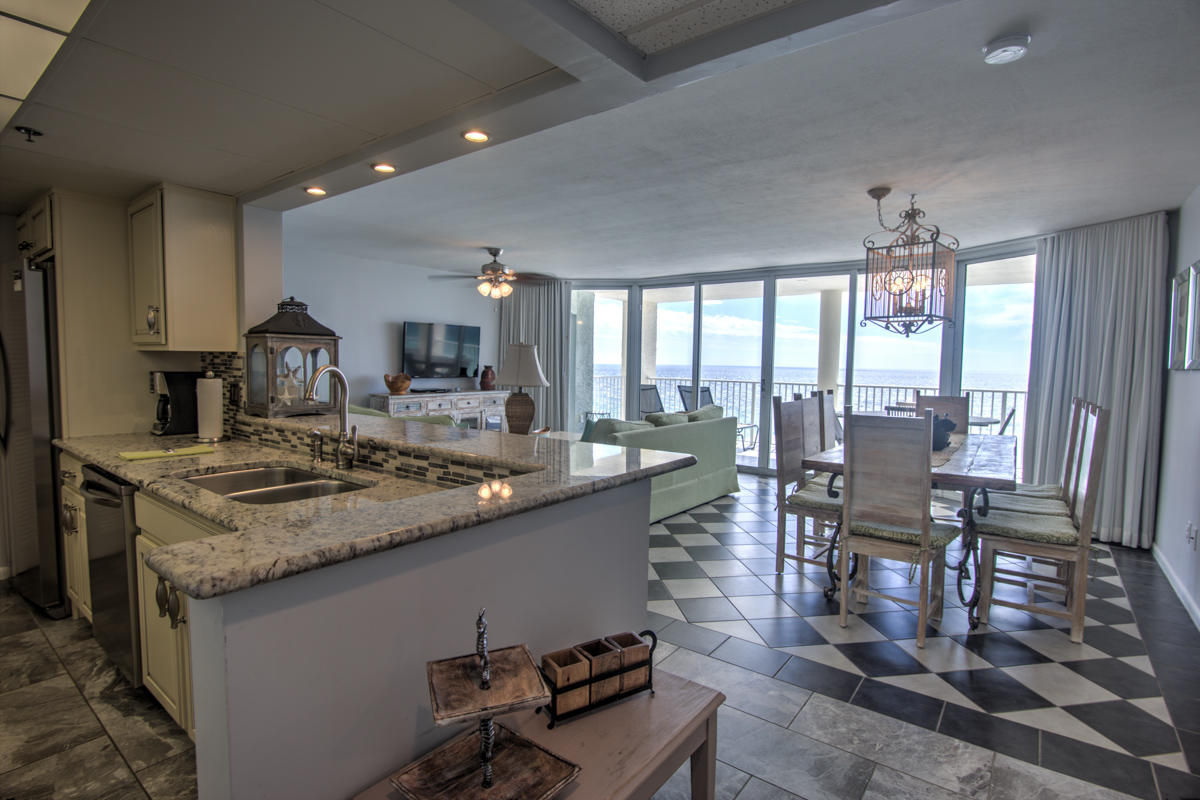 LONG BEACH - Residential