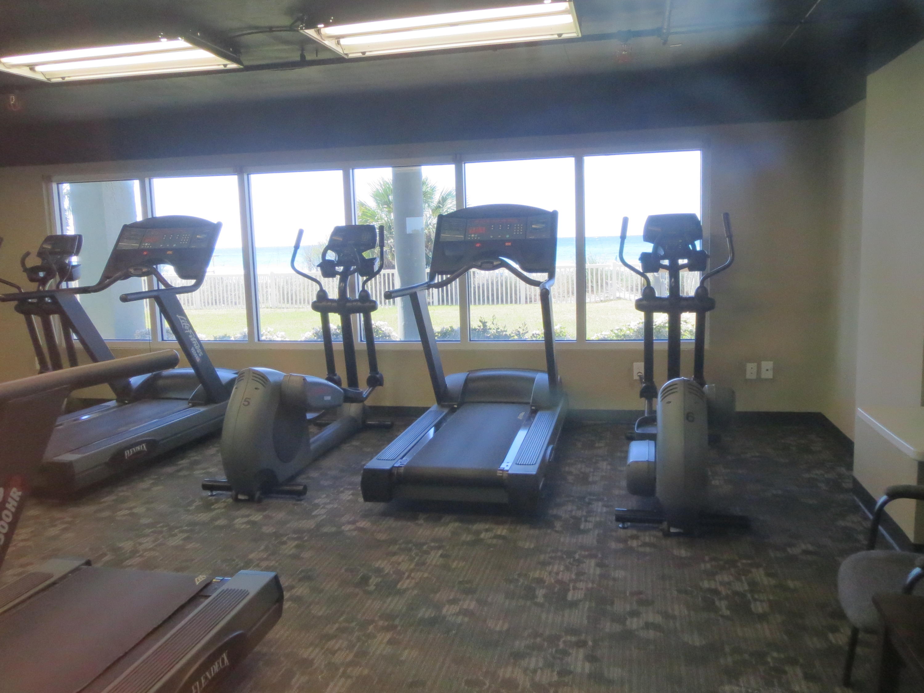 LONG BEACH - Residential