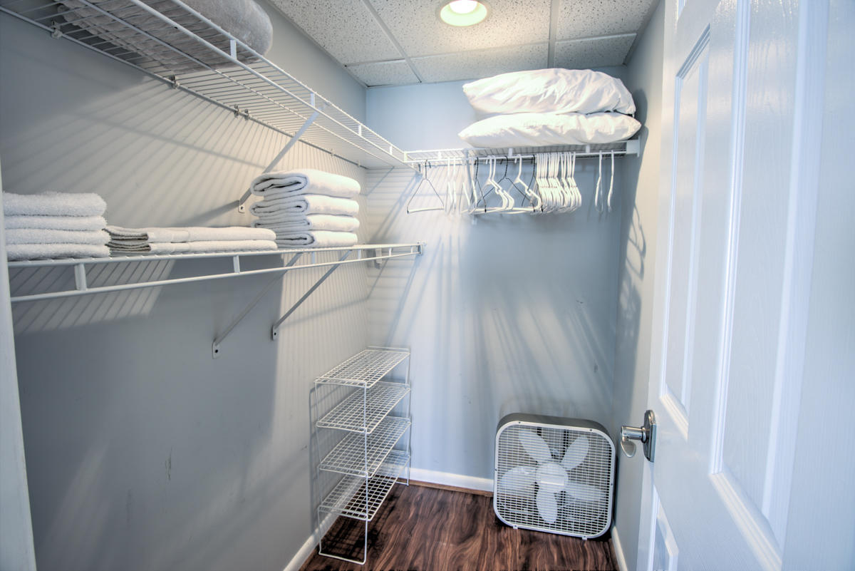 LONG BEACH - Residential