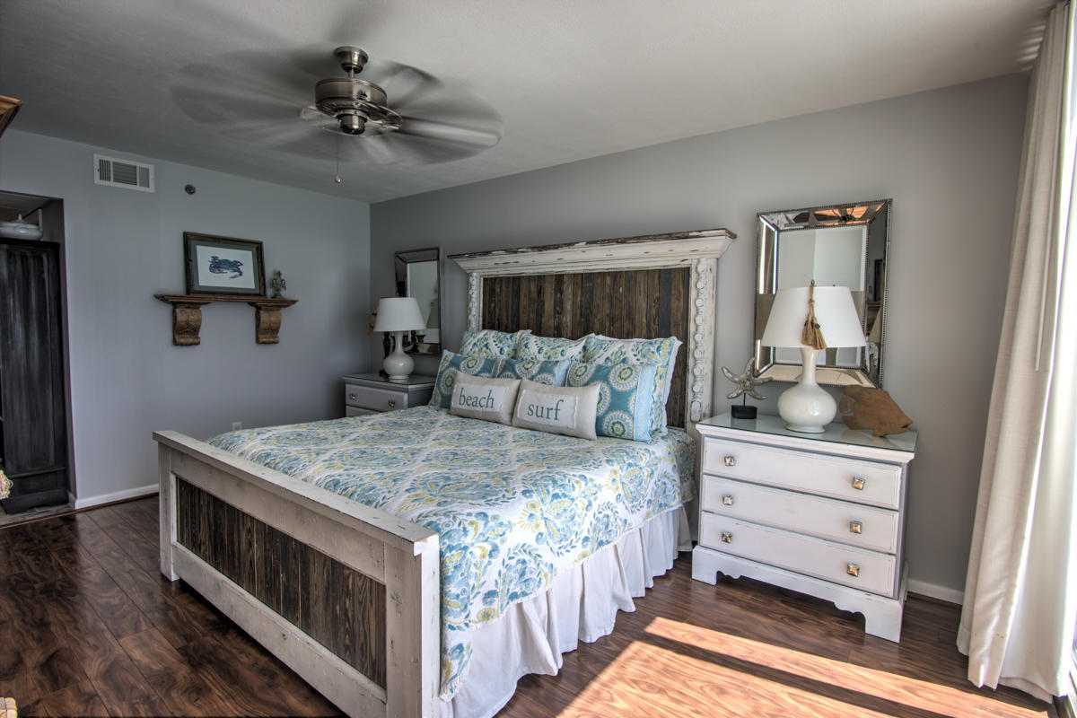 LONG BEACH - Residential