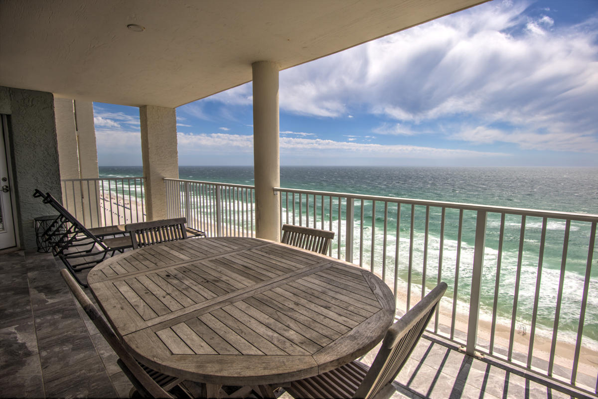 LONG BEACH - Residential