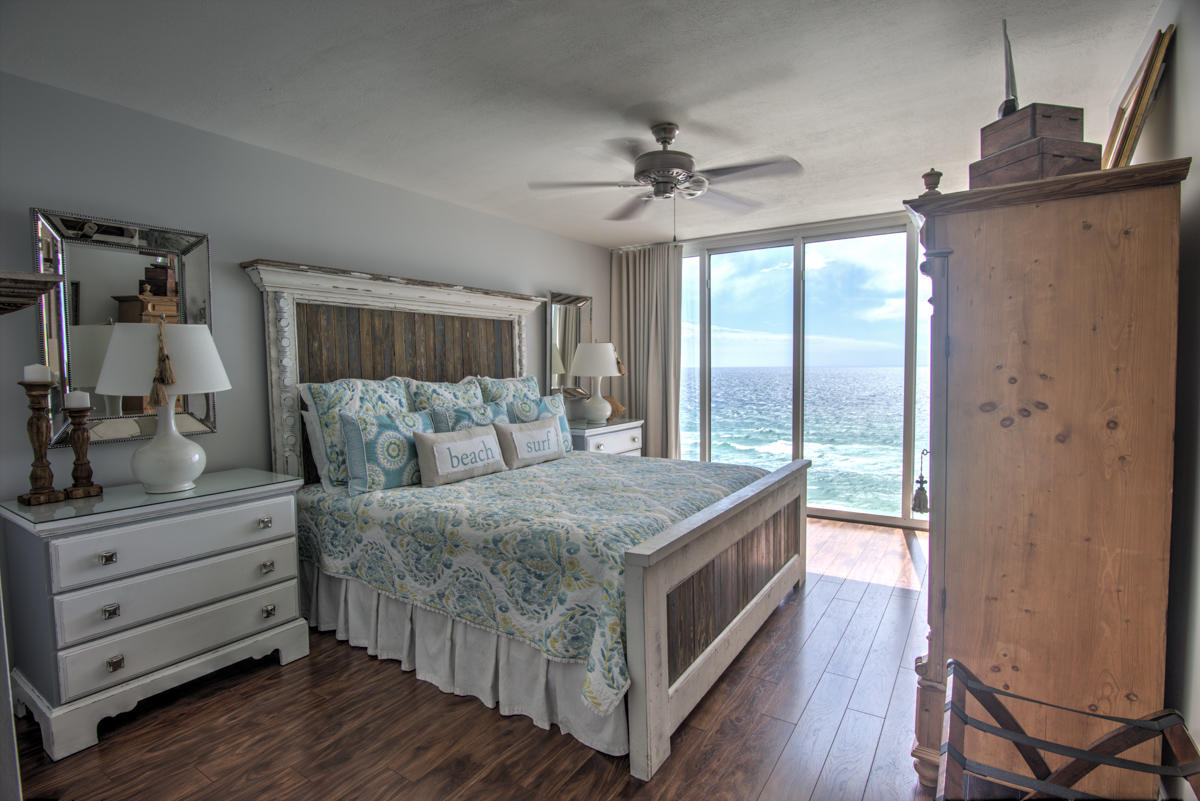 LONG BEACH - Residential