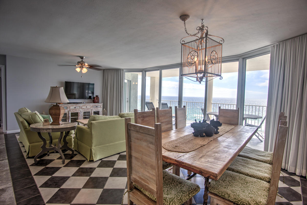 LONG BEACH - Residential