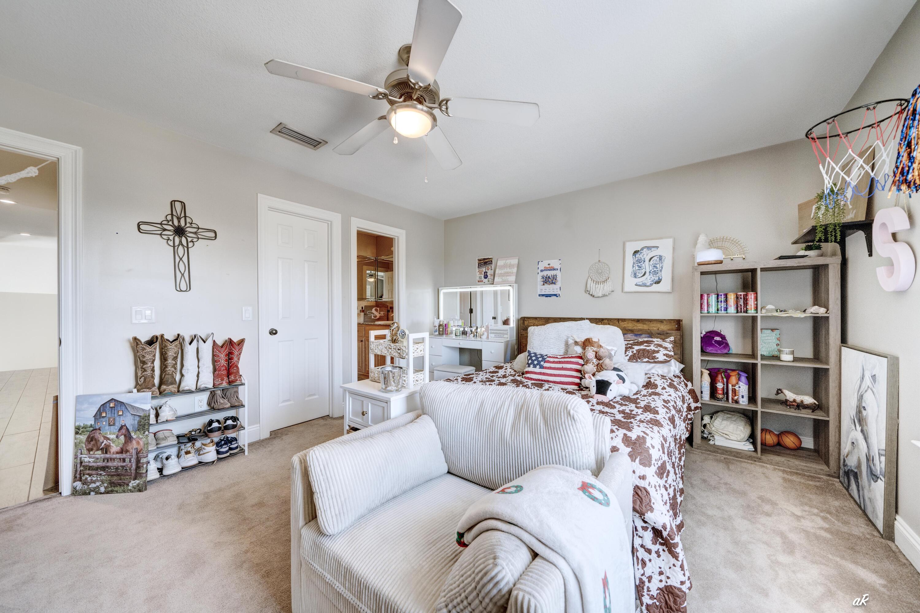 CANDLEWICK ACRES - Residential