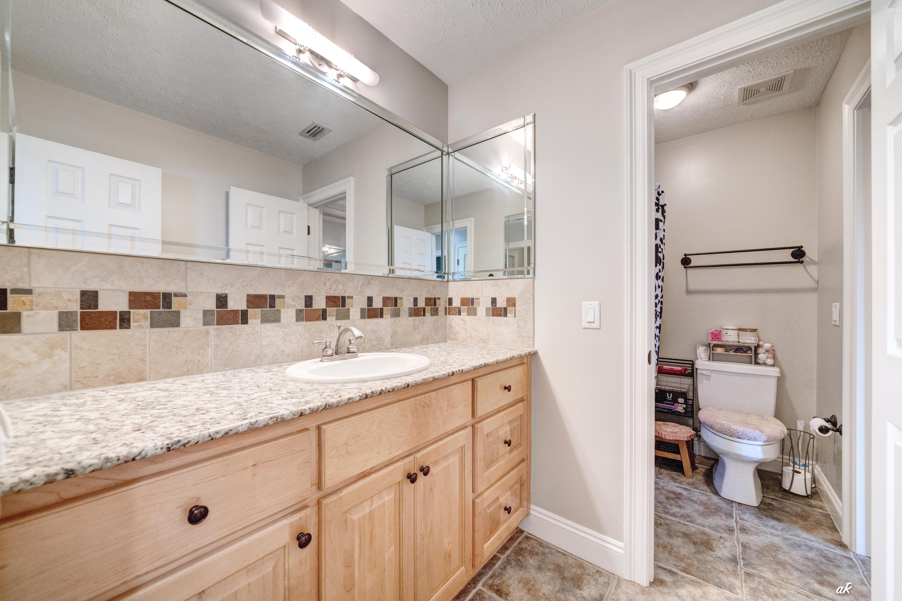 CANDLEWICK ACRES - Residential