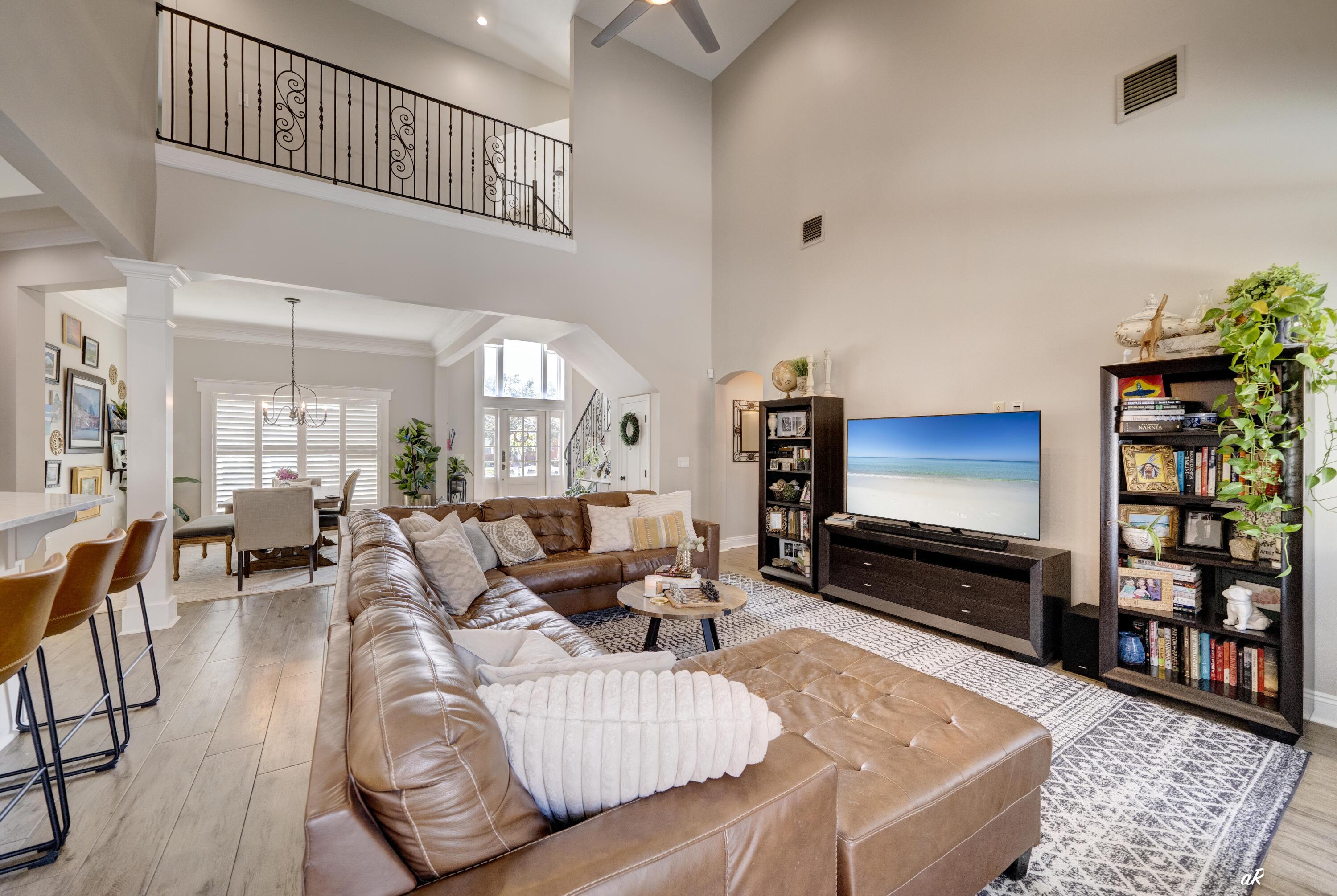 CANDLEWICK ACRES - Residential