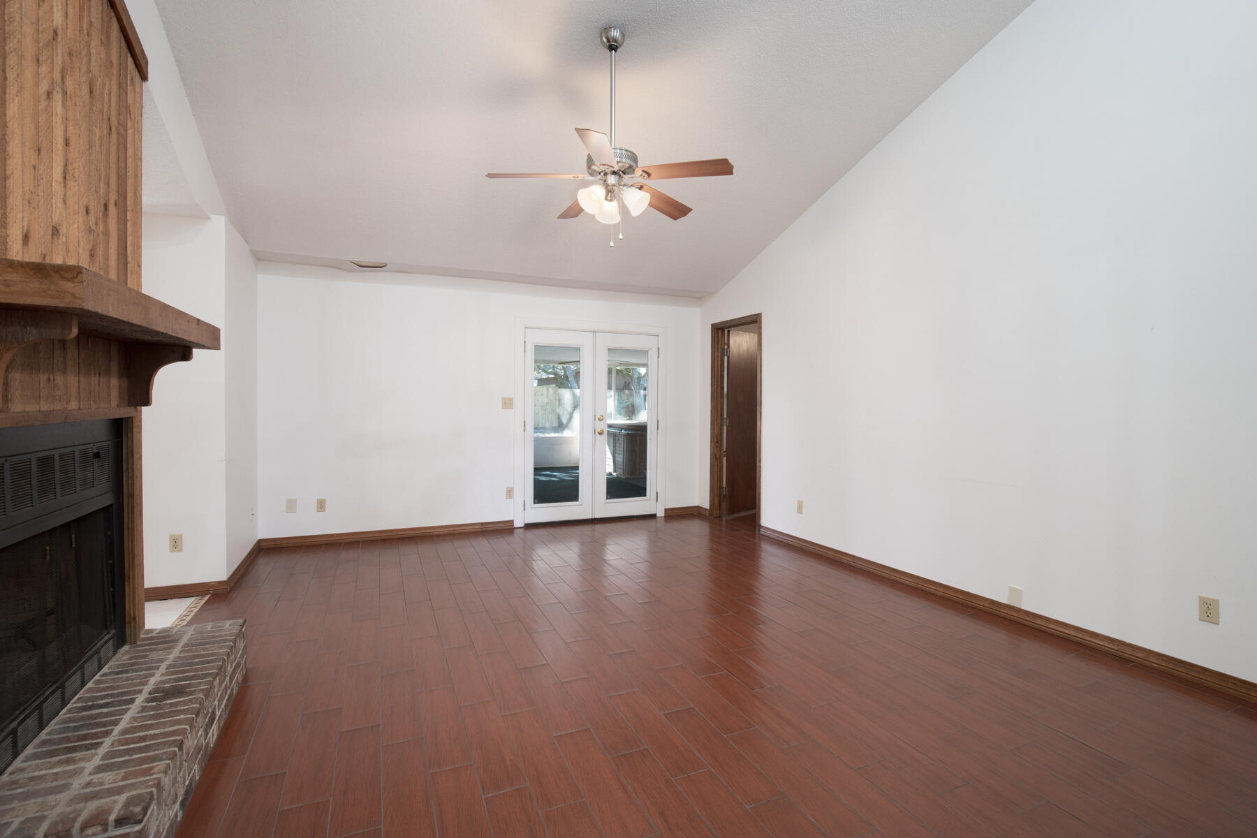 BAYOU WOODS 5TH ADDN - Residential