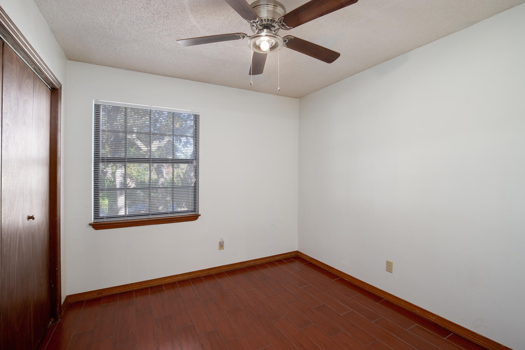 BAYOU WOODS 5TH ADDN - Residential