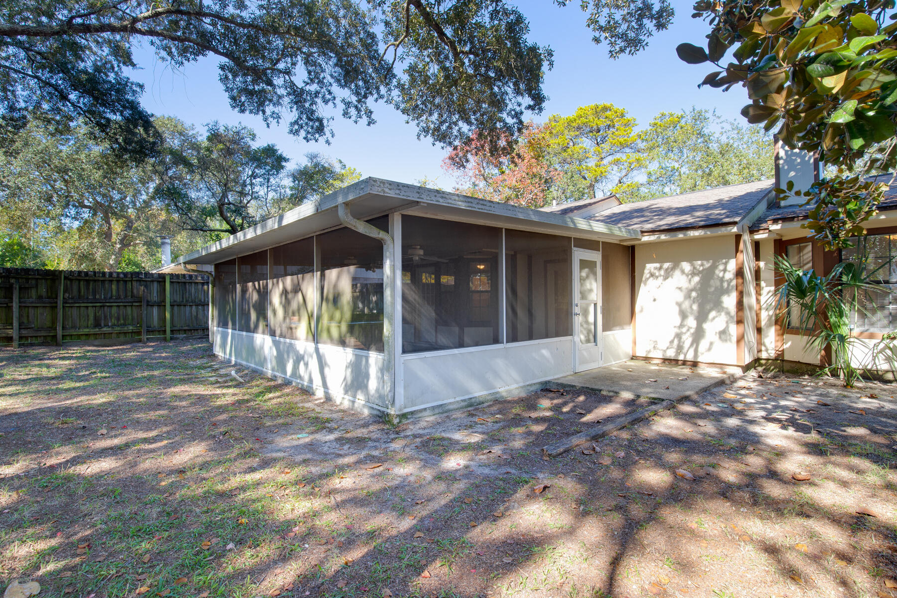 BAYOU WOODS 5TH ADDN - Residential