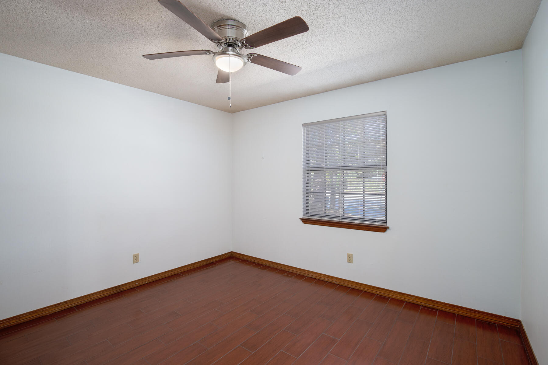 BAYOU WOODS 5TH ADDN - Residential