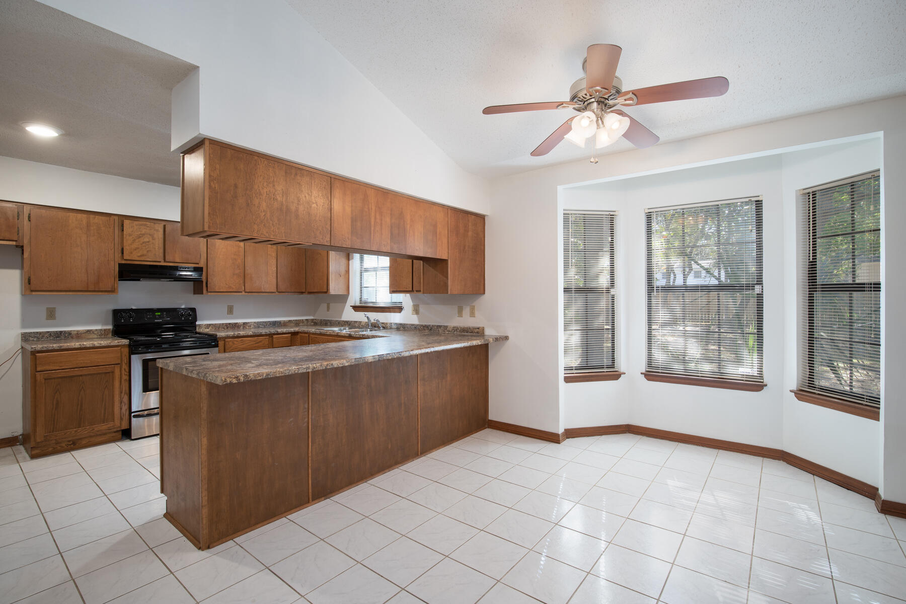 BAYOU WOODS 5TH ADDN - Residential