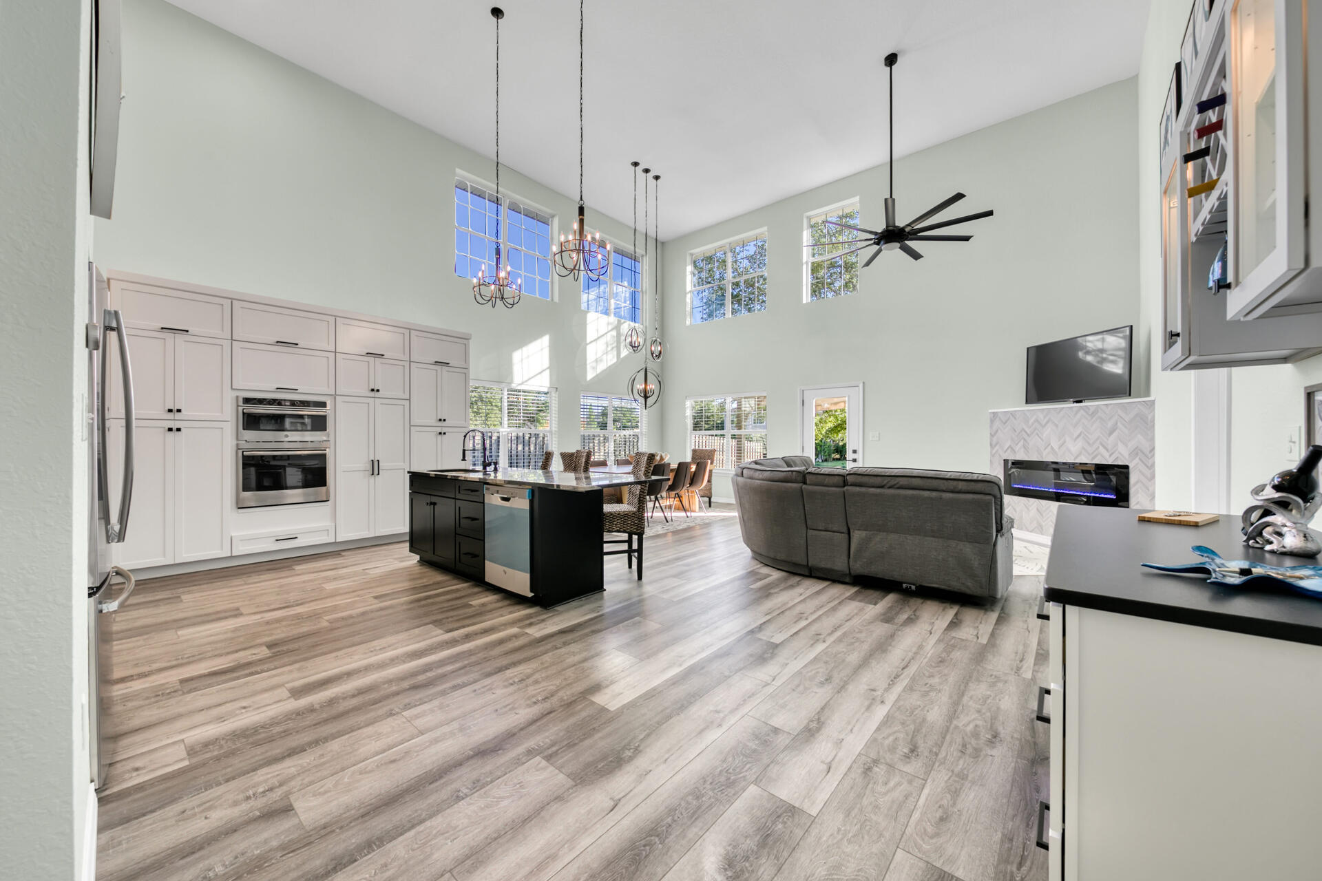 DRIFTWOOD ESTATES - Residential